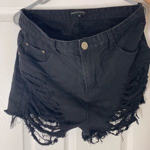 HIGHWAIST DISTRESSED DENIM JEAN SHORTS NEVER WORN